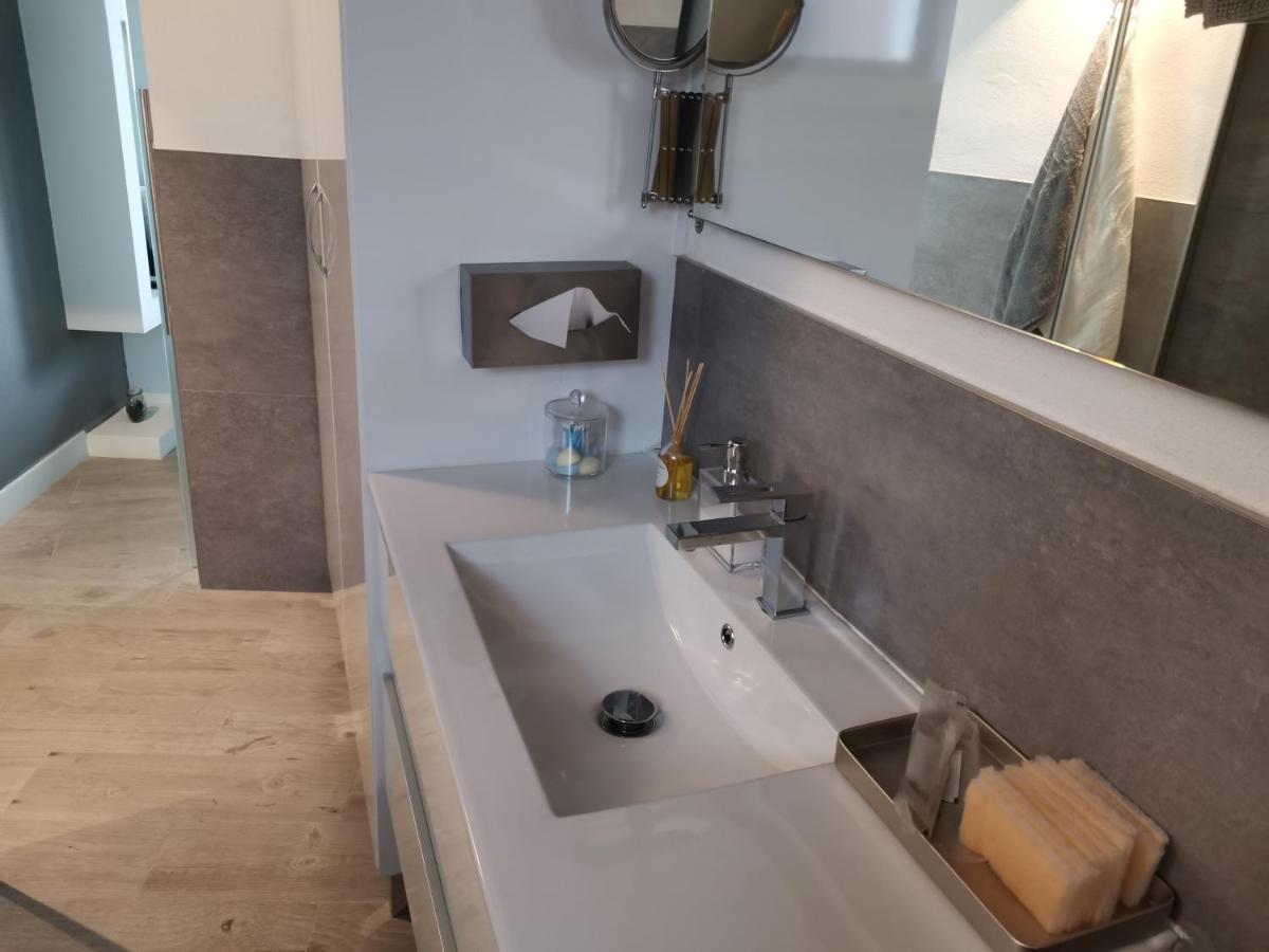 Fg Albayzin Apartamento Deluxe Con Terraza Vistas Y Parking Gratis Apartment Granada Exterior photo